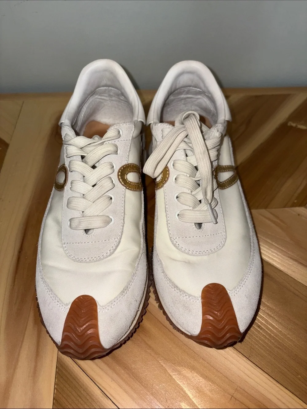 Women’s Cream & Gold Casual Runner Sneakers